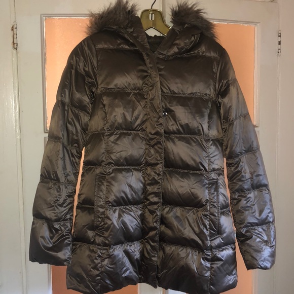 Uniqlo Jackets & Blazers - UNIQLO Coat with faux fur Trim Hood